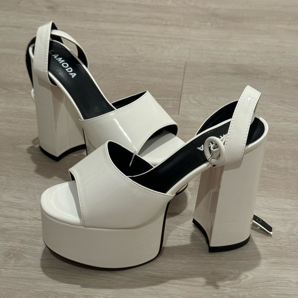 NWT Dolls kill La Moda White Pure Chick Flick platform heels size 9 - Picture 4 of 5